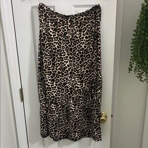 Chic Leopard Print Maxi Skirt